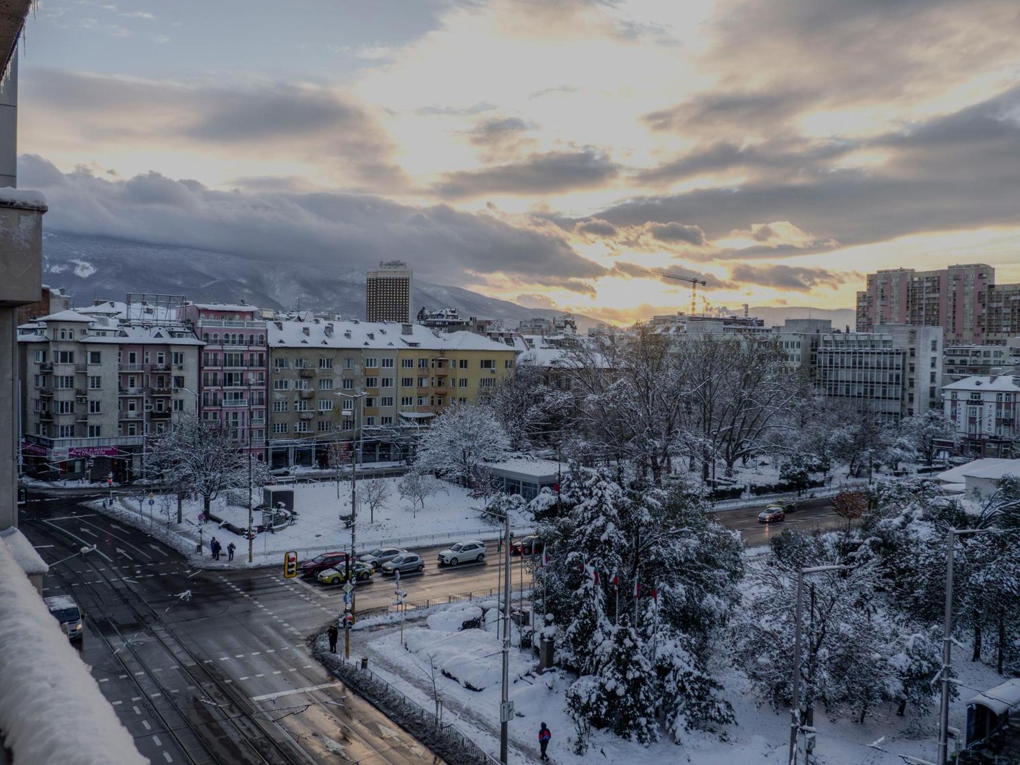 Central Apartment Parking Two Bedrooms Sky Terrace Sofia Bagian luar foto